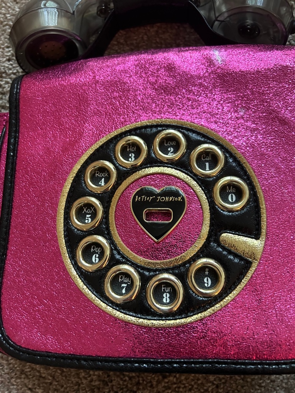 Betsey Johnson Limited Edition Call Me Kitsch Metallic Pink Purse Rotary Phone - Picture 2 of 7